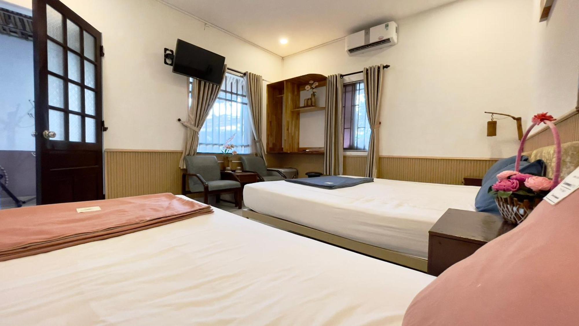 Minh Tú Homestay Hue Exterior foto