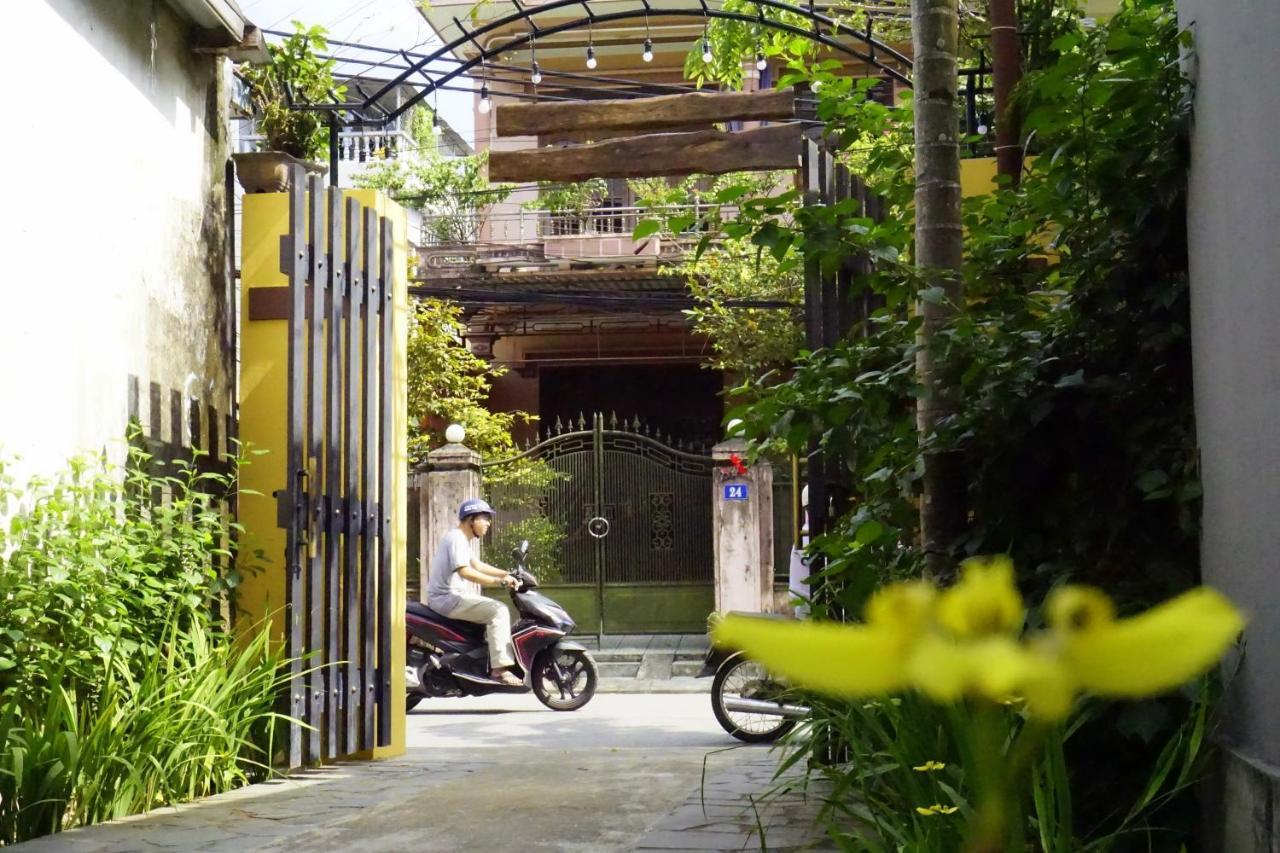 Minh Tú Homestay Hue Exterior foto